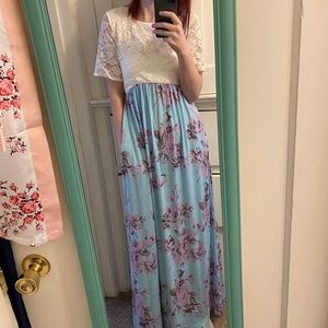 Filly Flair Floral White Maxi Dress Size Small